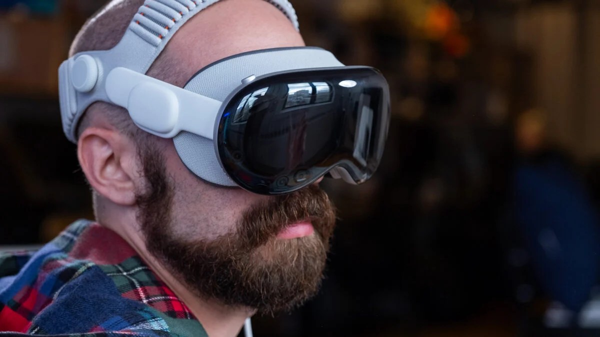 The Apple Vision Pro Faces Uncertainty