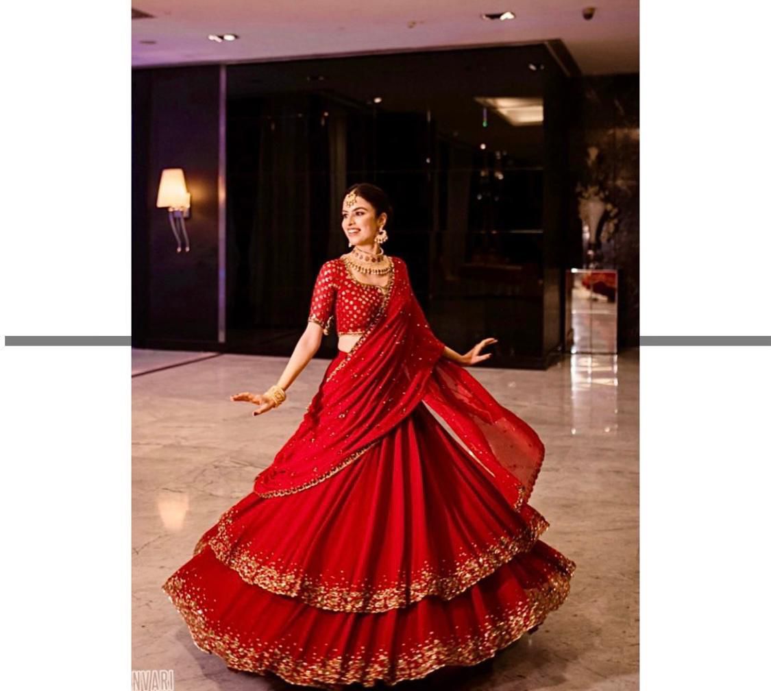 FABRIC DETAILS LEHENGA LEHENGA FABRICS: GEORGETTE WITH HEAVY WORK LEHENGAS WORK : HEAVY SEQUNCE WORK WITH 2 LYEAR FLAIR LEHENGAS INNER : SANTOON SEMI STITCHED UP TO 44" SIZE CHOLI CHOLI FABRICS : GEOREGTTE WITH HEAVY WORK CHOLI SIZE : UN STITCHED 1 MTR CHOLI WORK : SEQUNCE WORK (FULL WORK SLEVEES) DUPATTA DUPATTA FABRICS : HEQAVY GEOREGTTE WITH FULL SEQUNCE WORK DUPATTA DUPATTA SIZE : 2.10 -2.20 MTR FREE SIZE SEMI STITCHED LEHENGAS WITH UNSTITCHED CHOLI MAX SIZE 44 ; LEHENGAS LENGHTH 42 INCHES