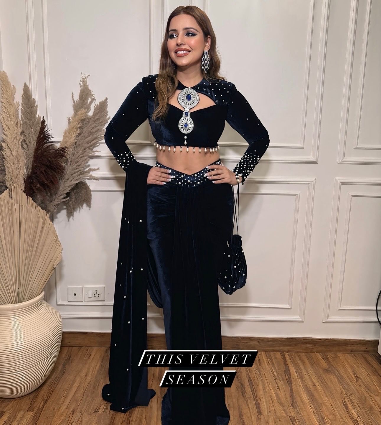 Drape Lehenga Saree Details Fabric:- VISCOSE VELVET Work:- REAL PEARL MOTI WORK Pallu :- 2.5 METER PALLU ATTACHED WITH LEHENGA Blouse Details Fabric:- VISCOSE VELVET Work:- REAL PEARL MOTI WORK FANCY PATTERN FULLY STITCHED BLOUSE UP TO 42(XL) PURSE AVAILABLE (BATWA STYLE)