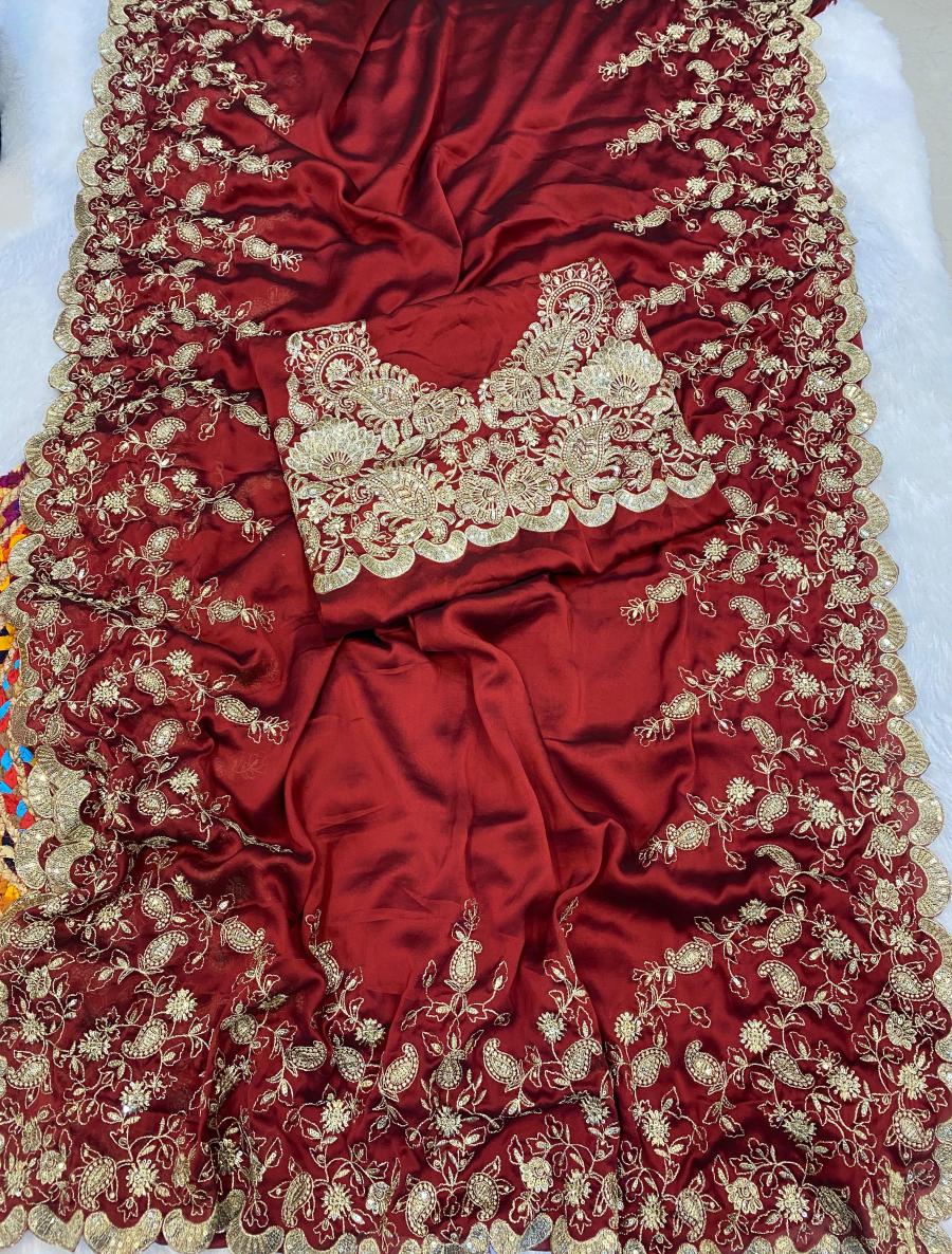 Exquisite piece of unique styled saree - Image 2