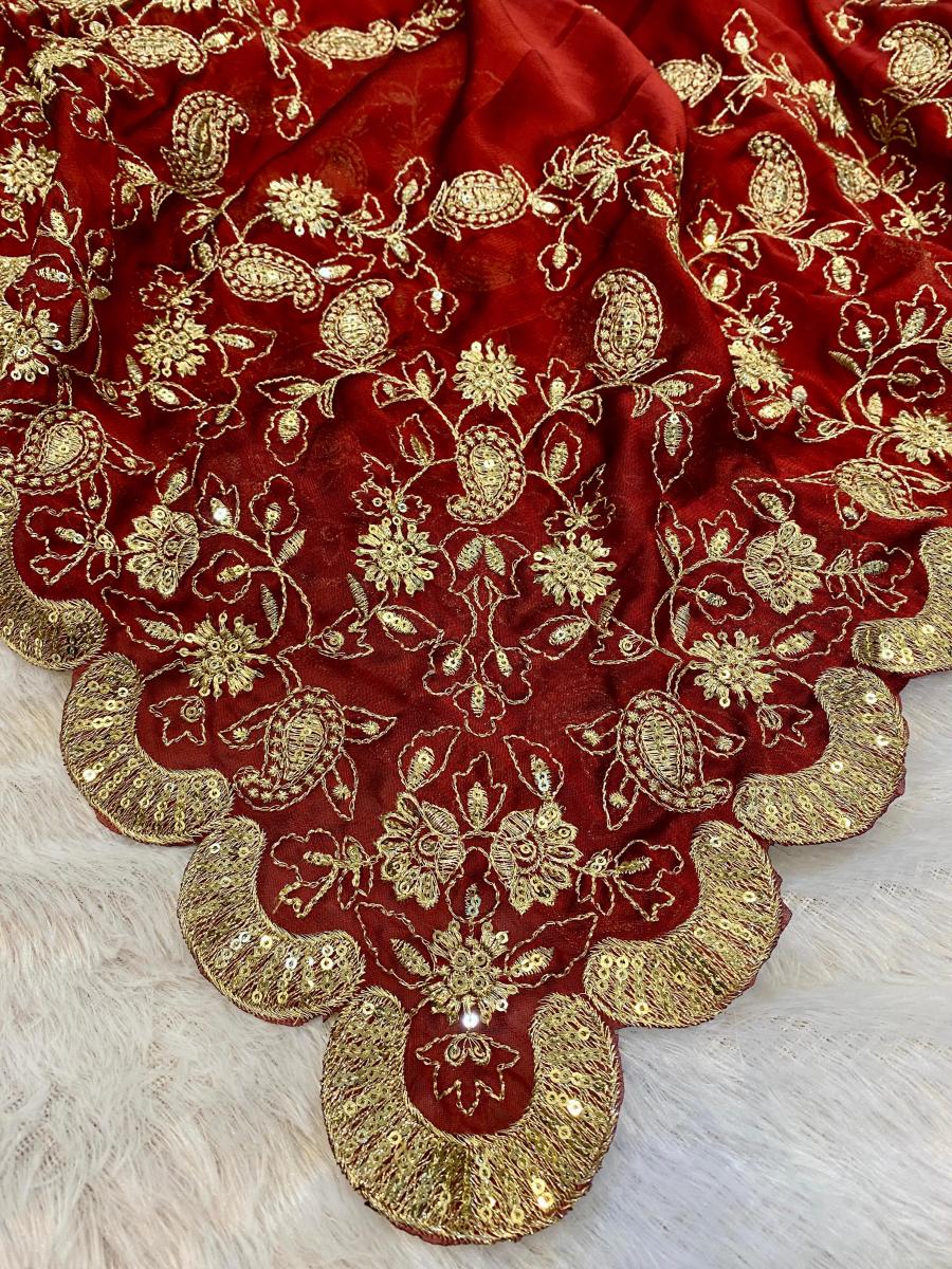 Exquisite piece of unique styled saree - Image 3