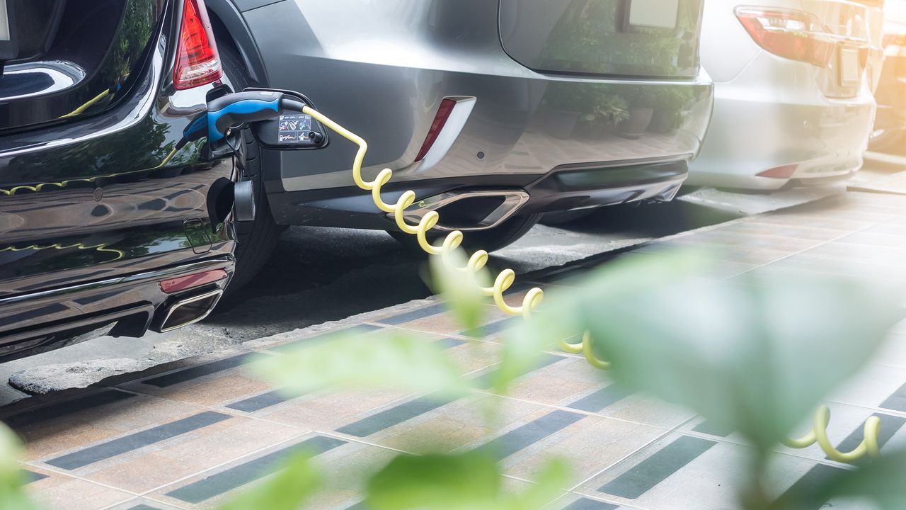 Electric car conversions: benefits & process