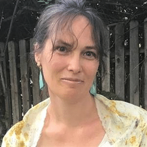 Anne Marie Chmielewski headshot