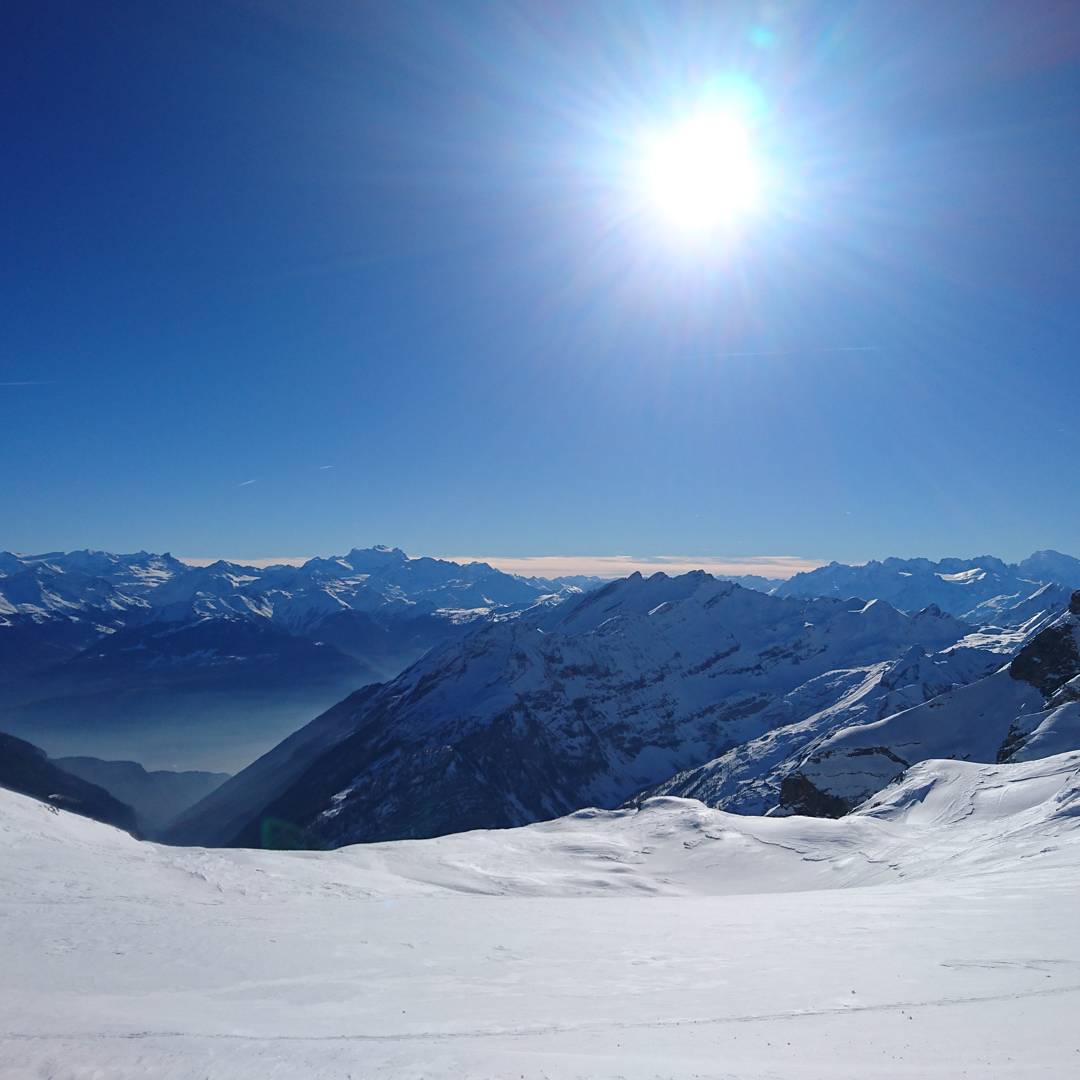 #greatday @snowpark_glacier3000 #glacier3000 #frisek @glacier3000.ch