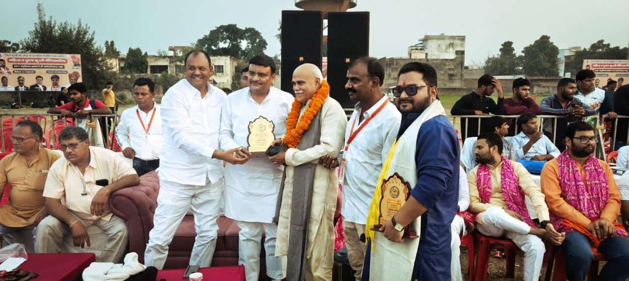 राज्यस्तरीय कुश्ती प्रतियोगिता में पहलवानों के अनोखे दाव पेचों ने किया हैरान