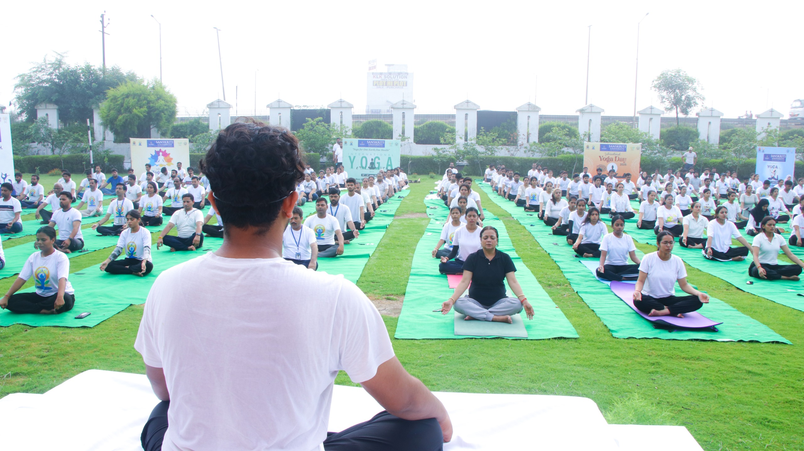 संस्कृति विवि ने किया अंतराष्ट्रीय योग दिवस का ऐतिहासिक आयोजन