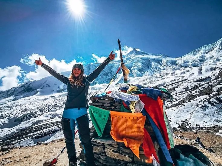 manaslu base camp-Dar el Maarifa