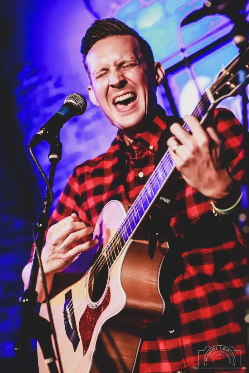 Hayden Lee to Perform StageIt Concert on December 23