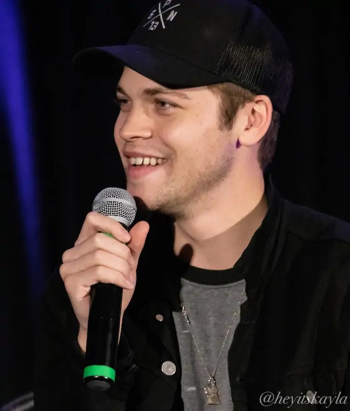 Alexander Calvert Appears on This Week’s Episode of ‘Kings of Con: The Podcast’