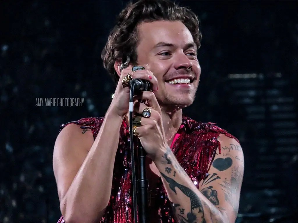 PHOTOS: Harry Styles Kicks Off ‘Love On Tour’ in Las Vegas