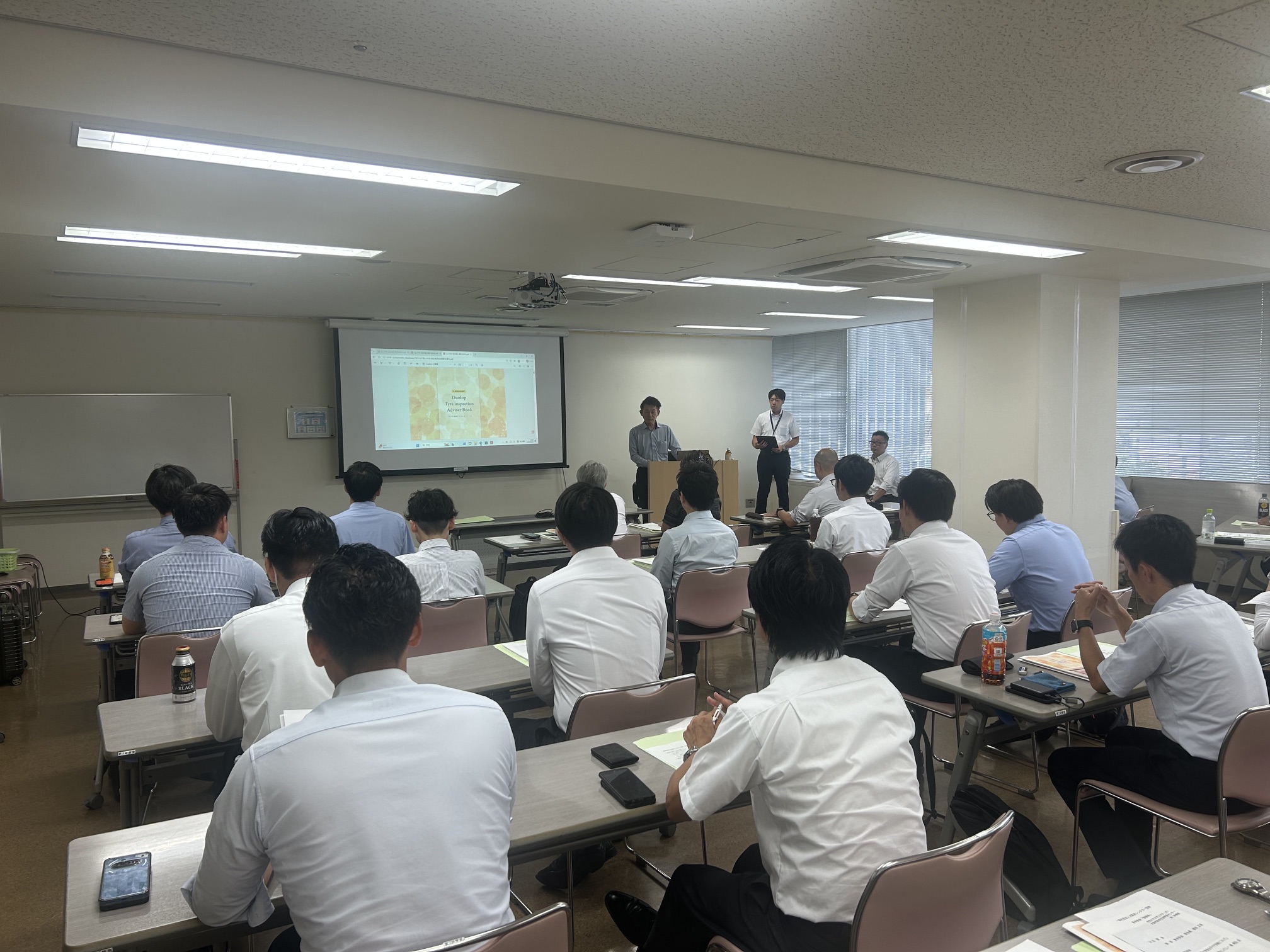 大阪府レンタカー協会、タイヤの基礎知識と安全な交換について勉強会を開催