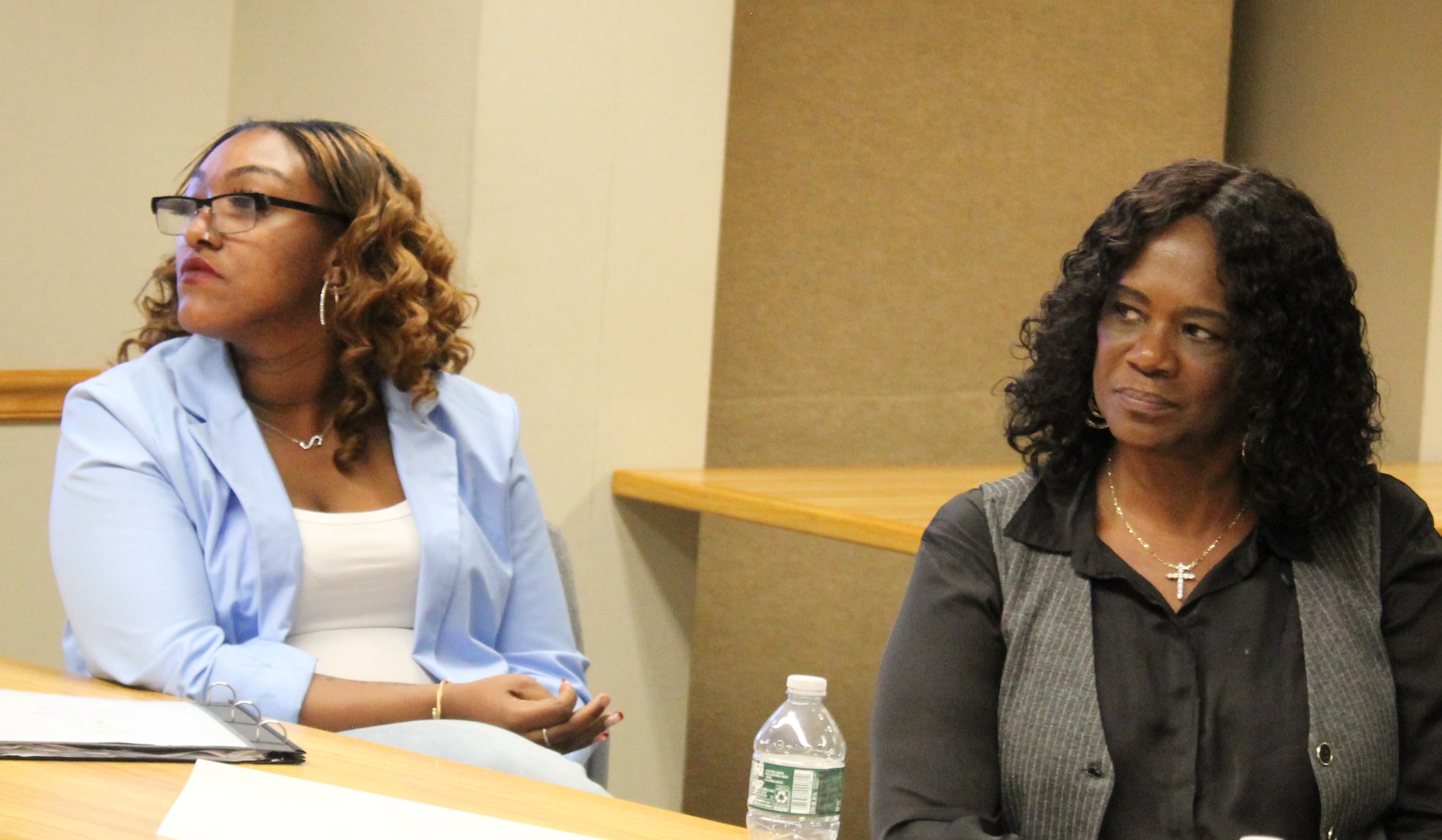 newhavenindependent.org - Mona Mahadevan - Nonprofit's Pitch Prompts Mental Health Debate