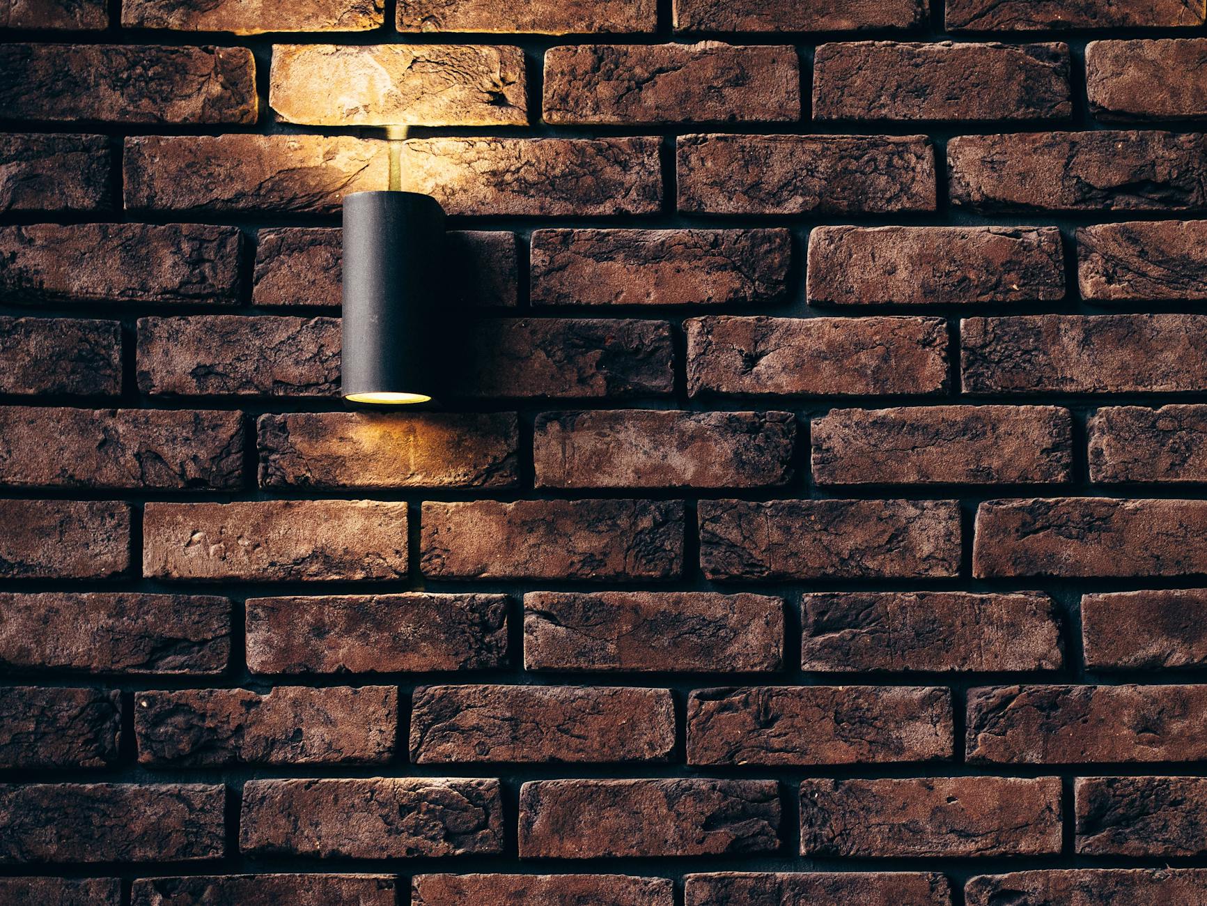 Read more about the article Why Proper Masonry Installation Matters for Charleston New Builds