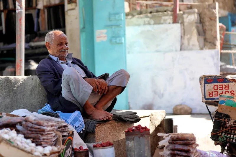 بين الإصلاحات والاضطرابات.. حكومة الزنداني في مهمة استعادة ثقة المانحين الدوليين