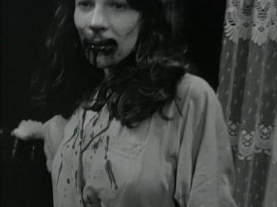 A new york philosophy grad student turns into a vampire after getting bitten by one, and then tries to come to terms with her new lifestyle and frequent . Nick Davis Com The Addiction