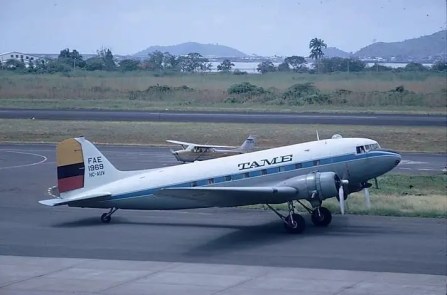 Storia-Tame-EP-Equatore-C-47ador-C-47 Tame Douglas C-47