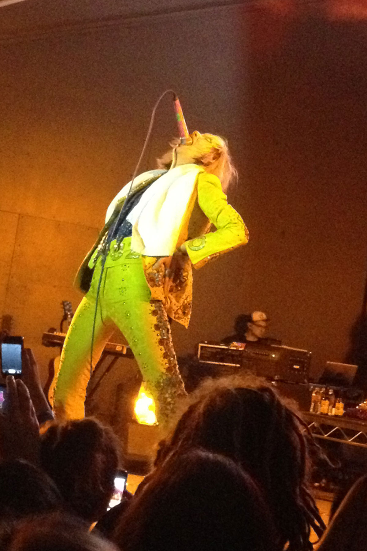 Yeah Yeah Yeahs To Play First UK Show In A Decade - Vimarsana News