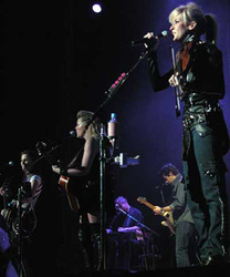 The Chicks' Natalie Maines On Their Name Change - Vimarsana News