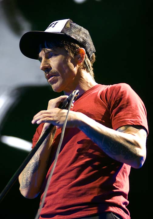 Australian Charts: Red Hot Chili Peppers Debut At Number One - Vimarsana News