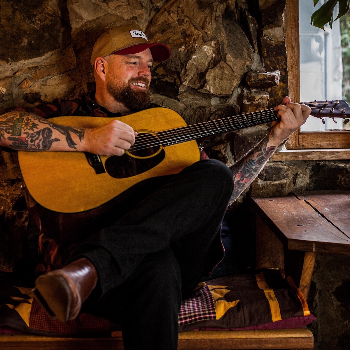 Andrew Swift releases his heartfelt fourth studio album Lucky Stars