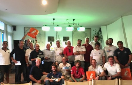 gruppo alla premiazione gruppo alla premiazione