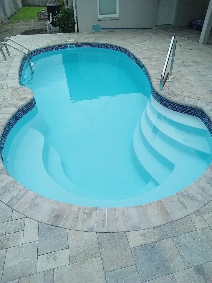Laguna - 11x23x3-5.5' - Nomad Pools