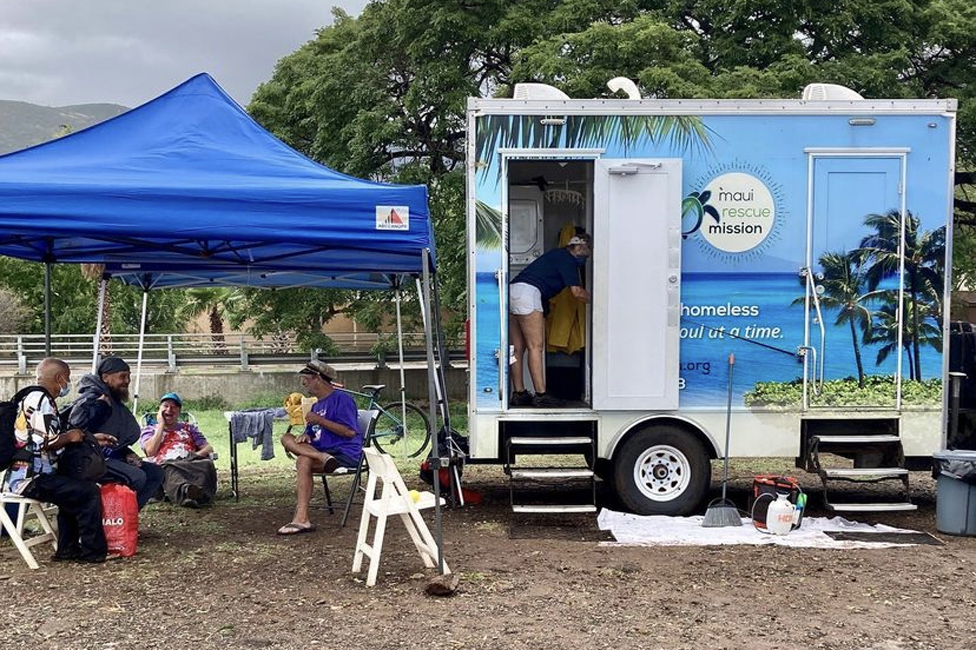 Maui Rescue Mission trailer.