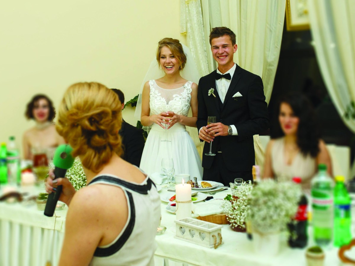 Toasting with Style: Tips for the Perfect Wedding Speech