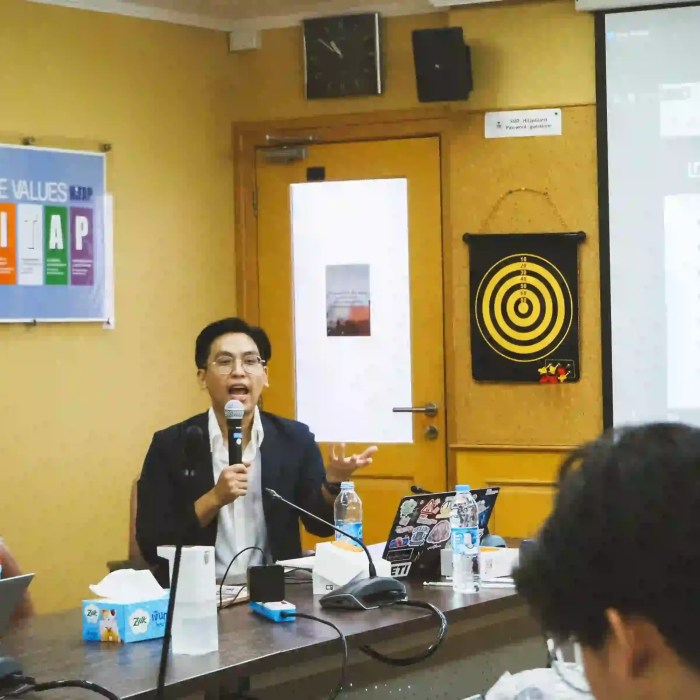 อบรม Storytelling จัดอีเวนต์ ทอล์กอีเวนต์ เรียนการเล่าเรื่อง เรียนการพูด