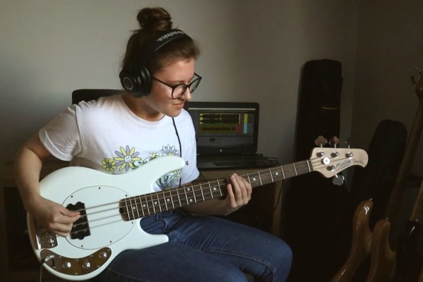 Juliaplaysgroove: Go Away