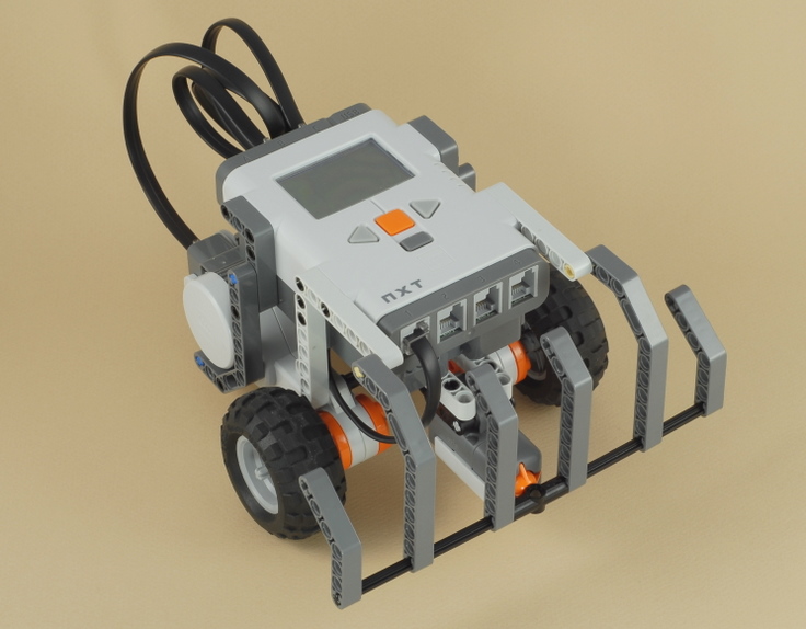 Nxt Robot Designs Sumo Bot Robot - Minimal Image Collection - Retina Quality