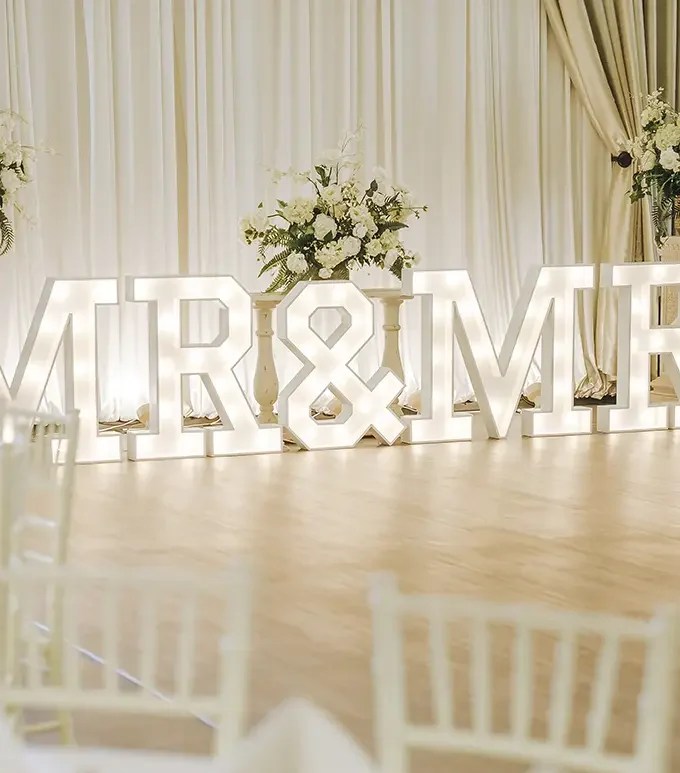 mr-and-mrs-signage
