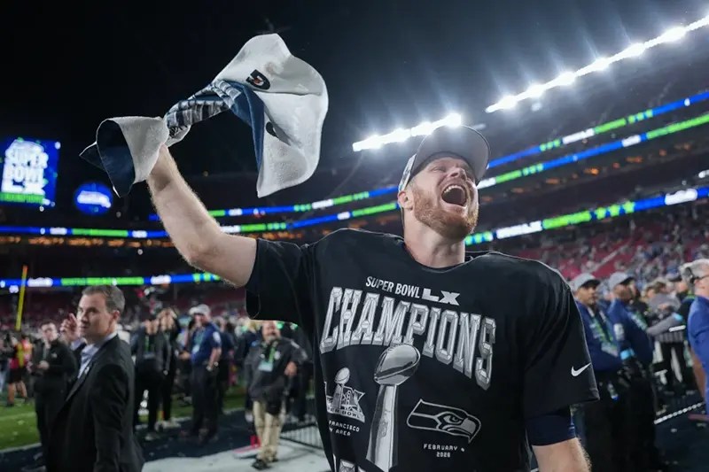 Seahawks experience their ‘Darkish Aspect’ protection to a Tremendous Bowl title, pounding the Patriots 29-13 – One America Information Community