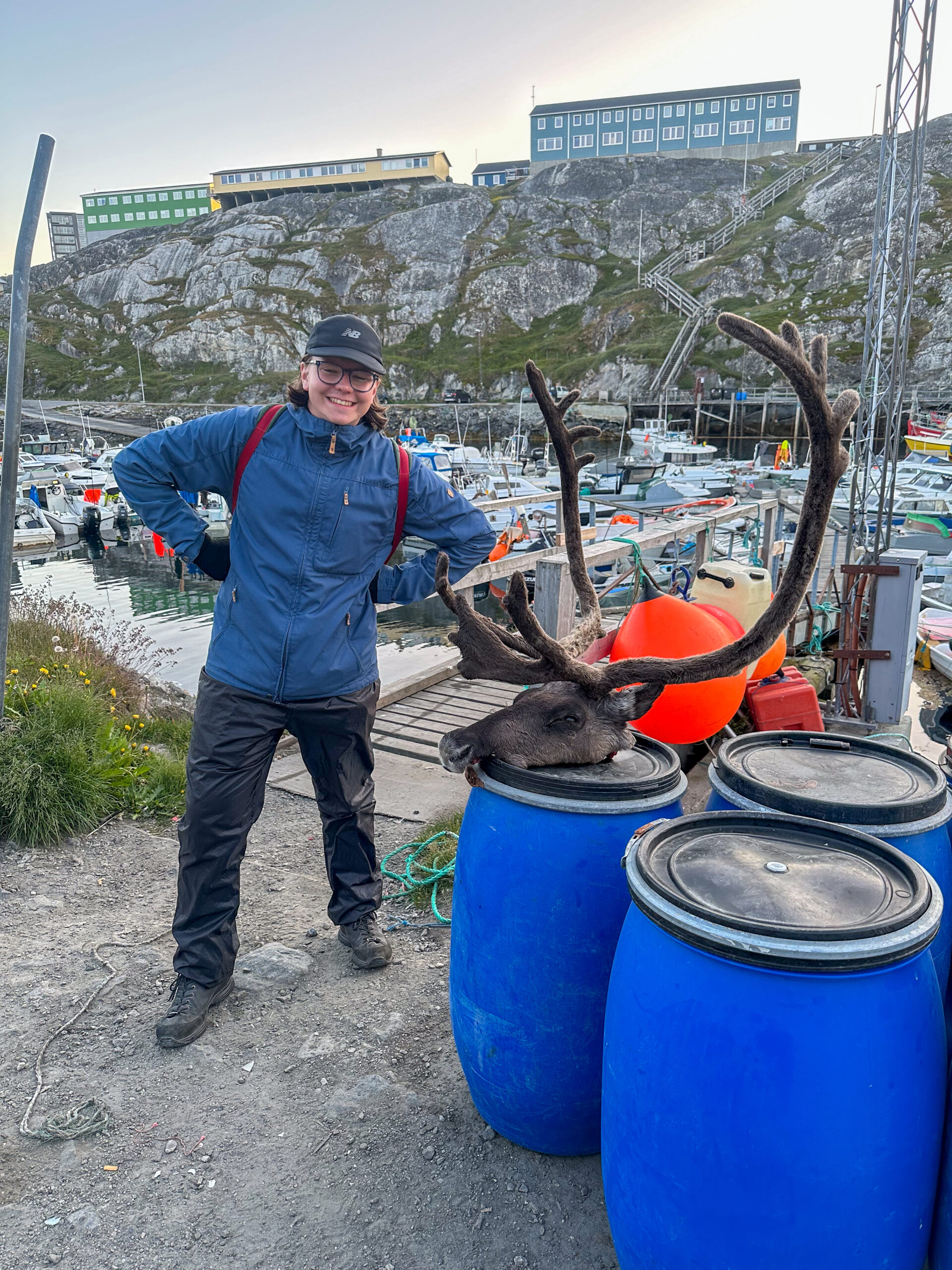 Offsides reporter Jonatan Häggström Wedding på reportageresa i Nuuk på Grönland