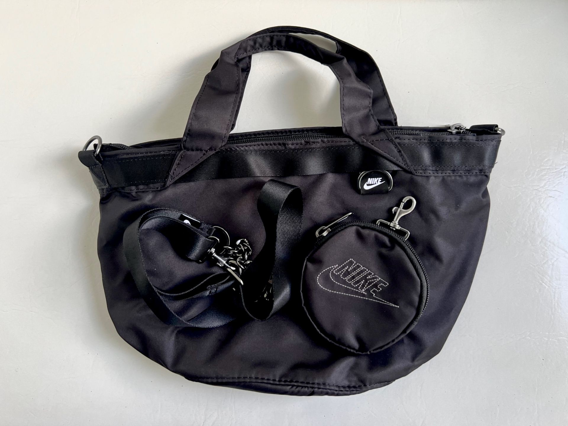 sportswear futura luxe tote nike