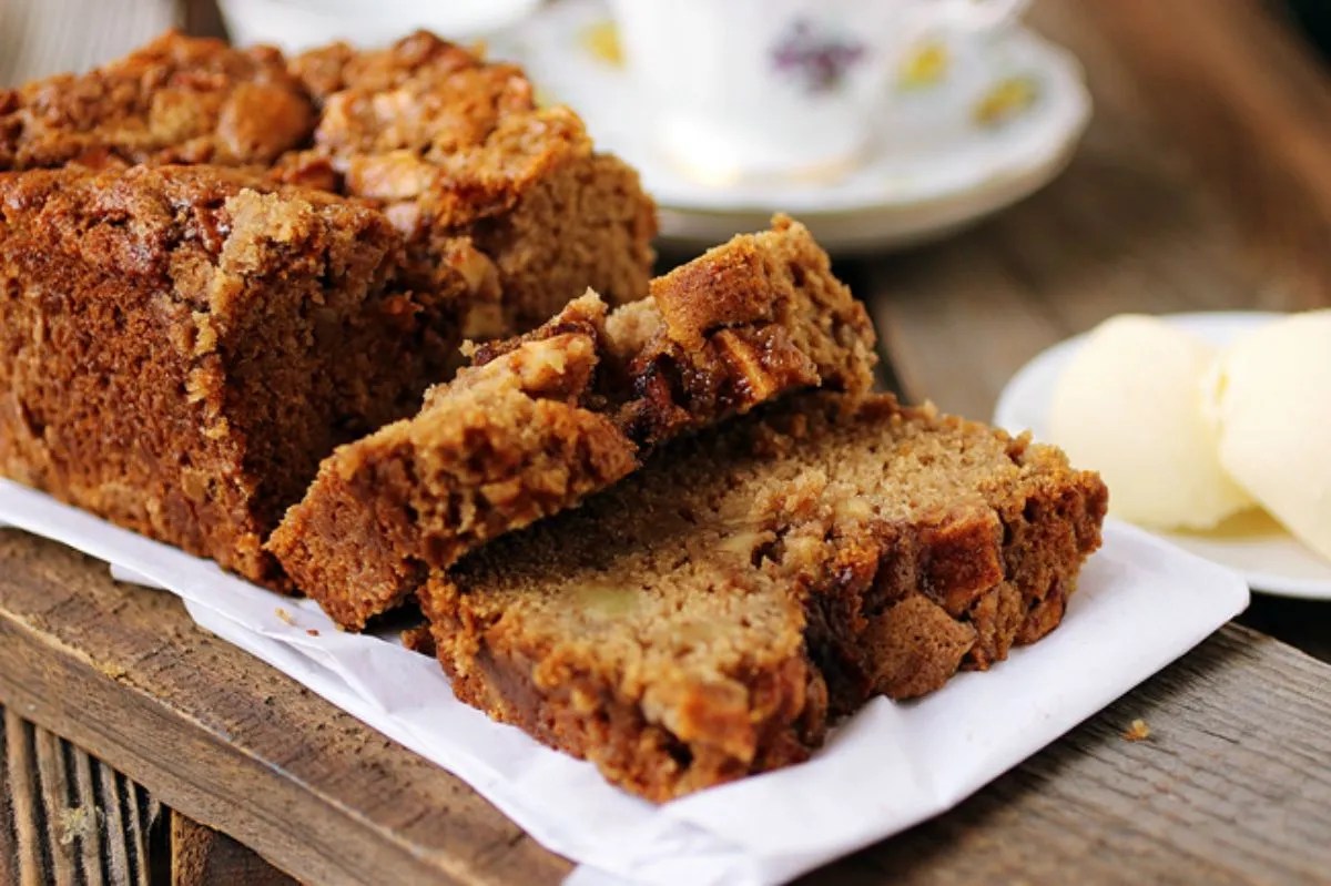 Apple Loaf Cake
