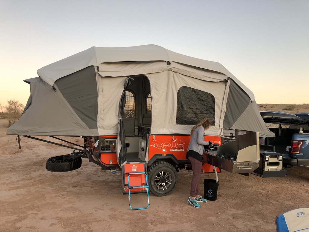 37B5E801-379F-4EFA-B625-7BDC164C7436_1_105_c