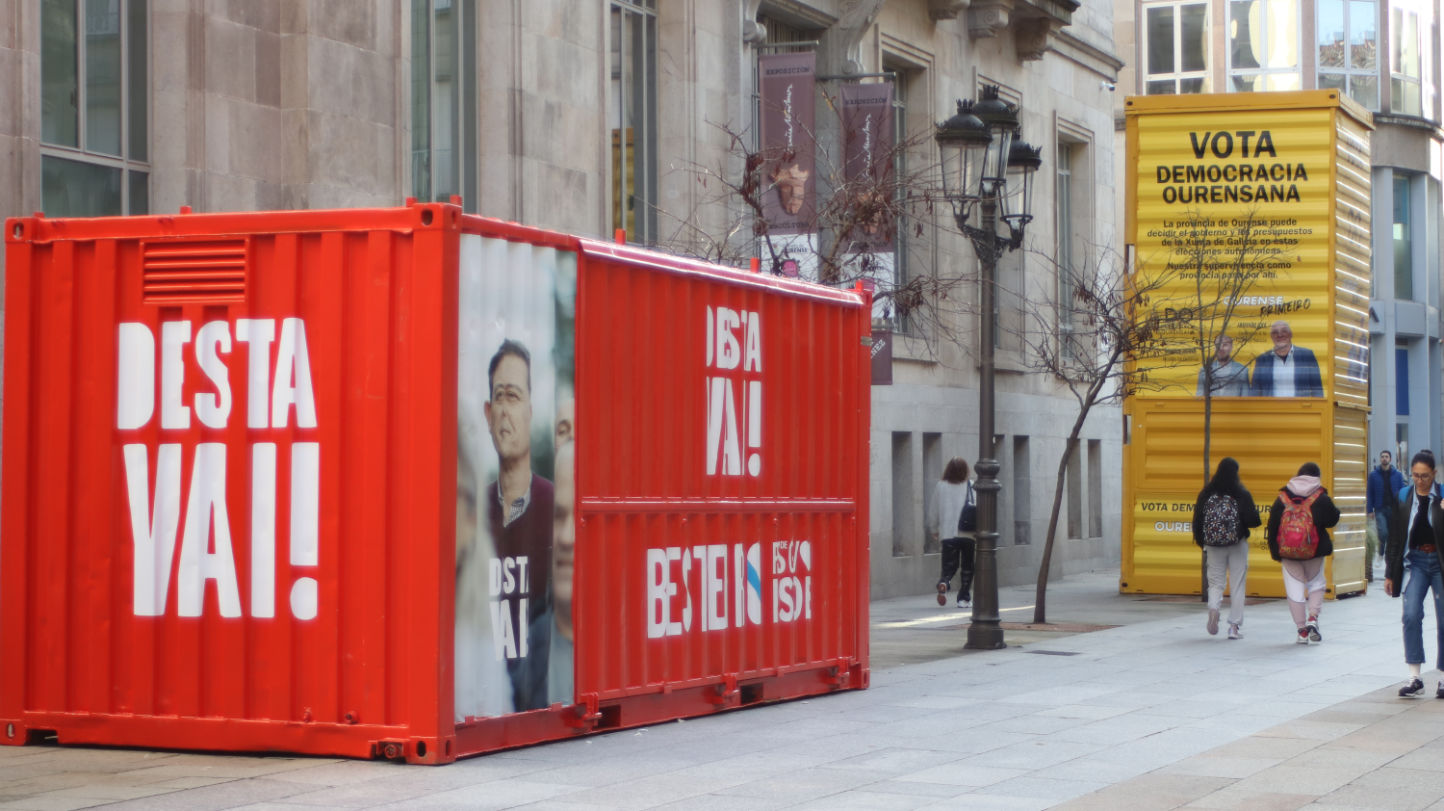 Containers de PSOE y DO