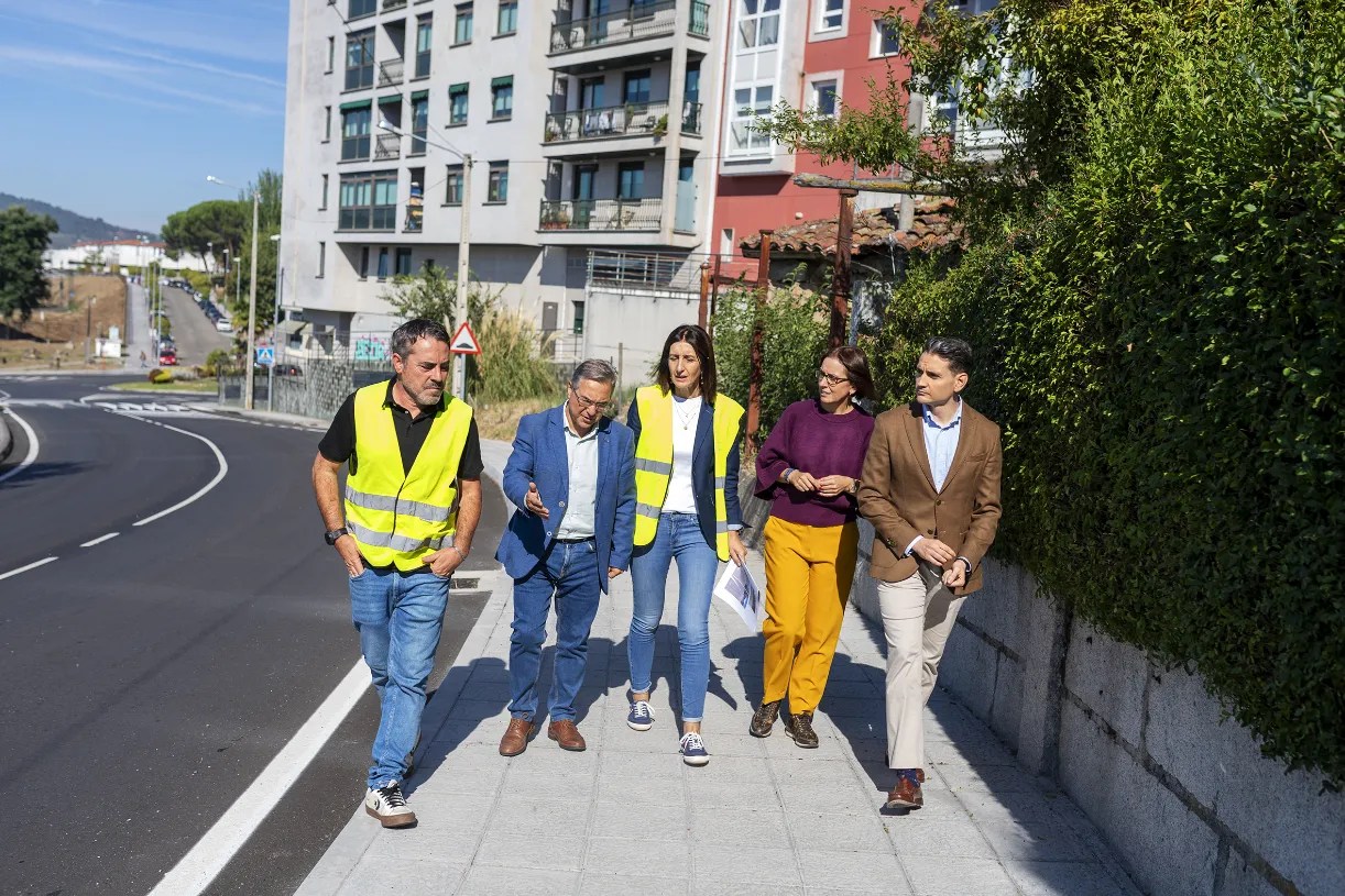 Obras en la carretera que une Rairo con el Cumial