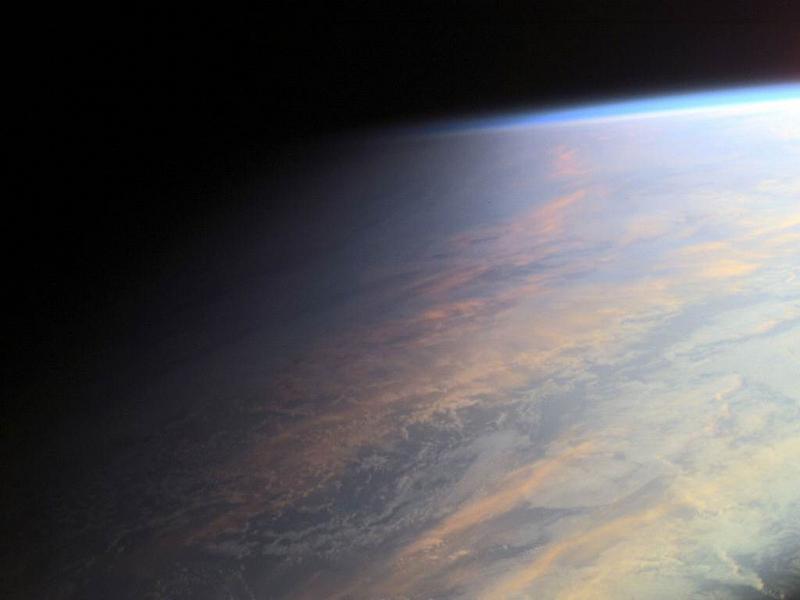 Chemtrails: Pulverizando a morte; Saiba o que você pode estar respirando