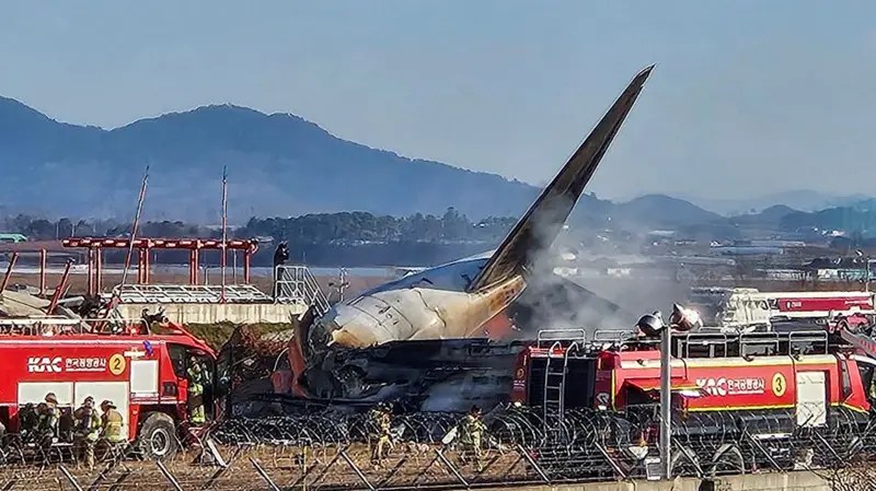 At least 47 people died in South Korea plane crash