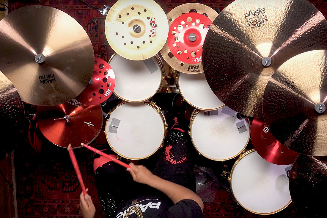 Eric Moore Ii Via Matrix - Modern 8K Landscape Backgrounds | Free Download