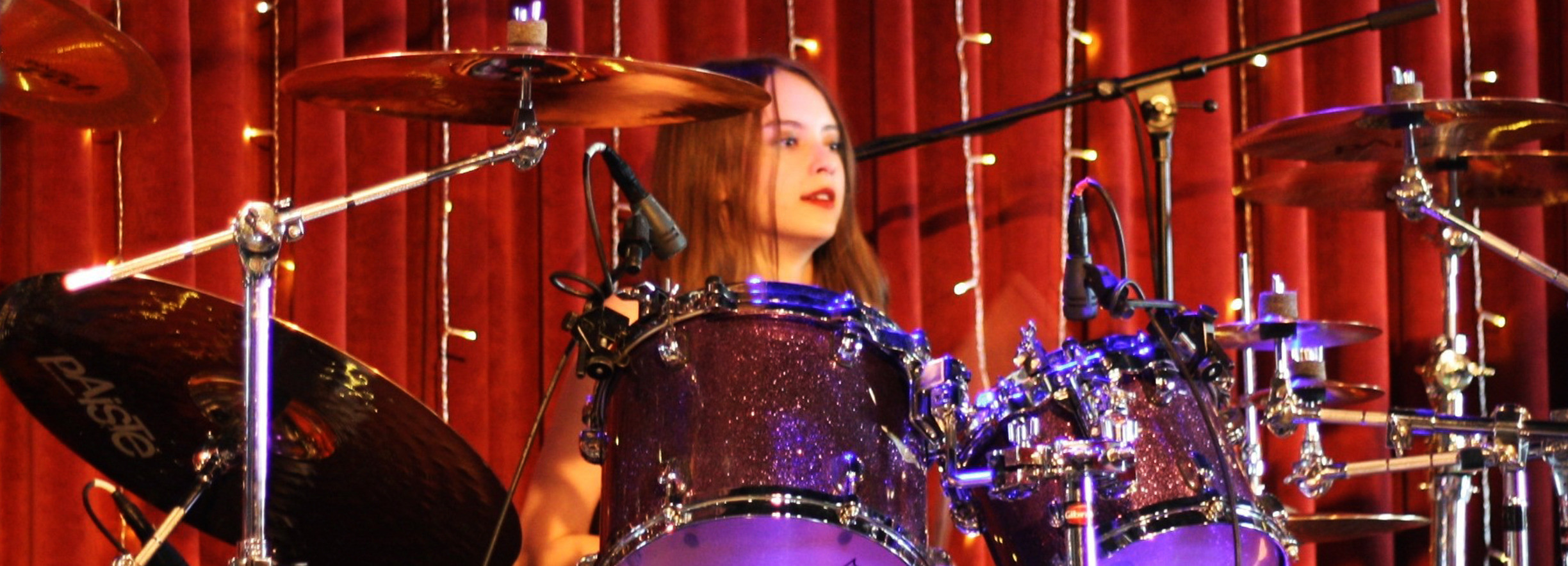 Acting New Simone Lockhart - City Illustration Collection - HD Quality