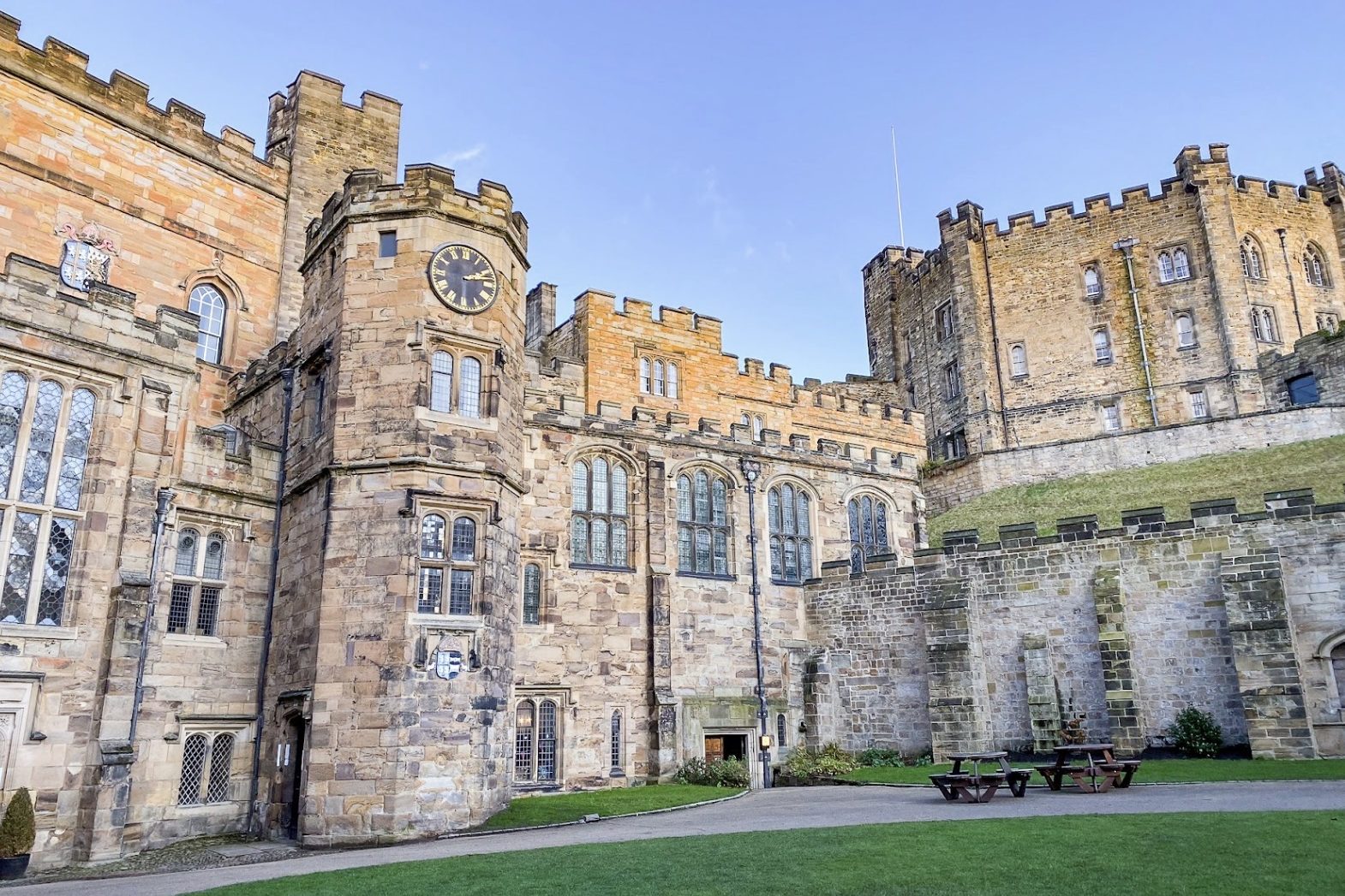 University Exceeds Alumni Fundraising Targets