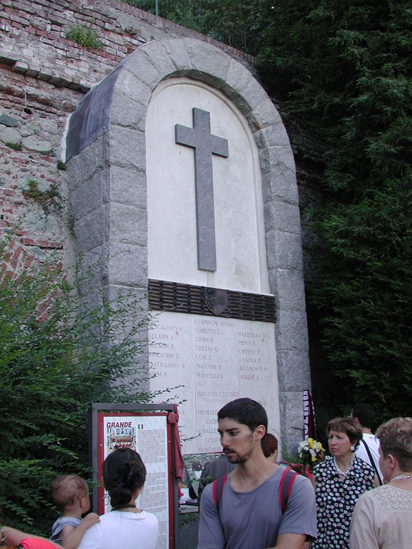 Lapide Del Grande Torino | Aree Protette Po Piemontese 800_x_600_jpg