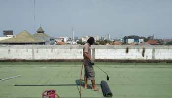 aplikasi waterproofing membran bakar