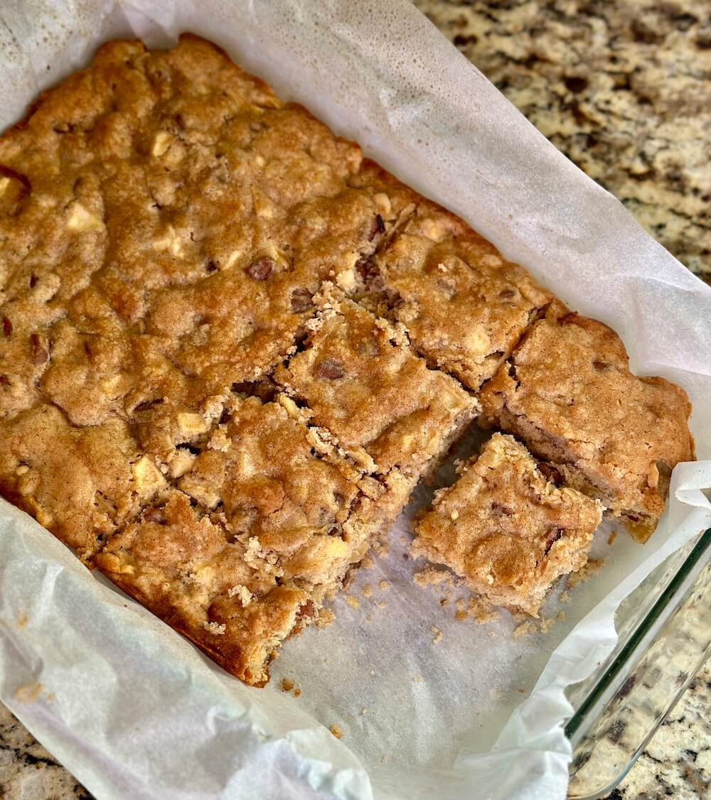 fresh apple cake