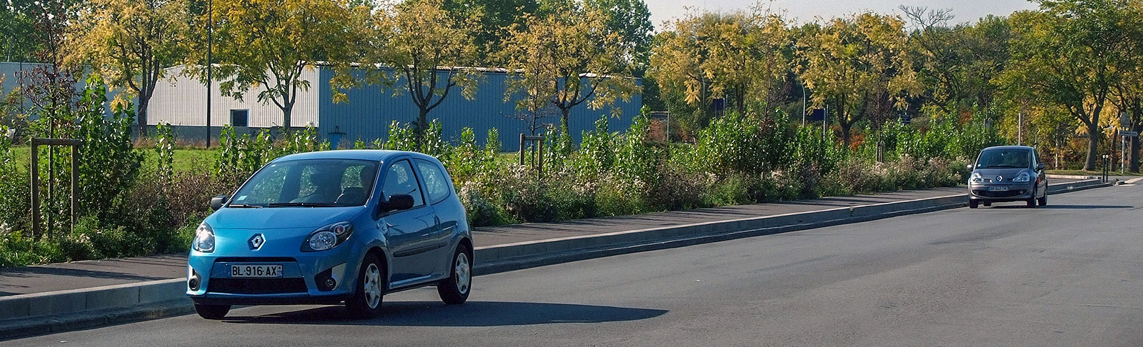 Cette distance est d'autant plus grande que la vitesse est plus élevée. Les Distances De Securite Dans La Conduite Permisecole