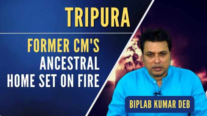 Mob Attacks Priests Outside Former CM Biplab Deb's Residence In Tripura One of the priests who had arrived to prepare for the Yagna, said,