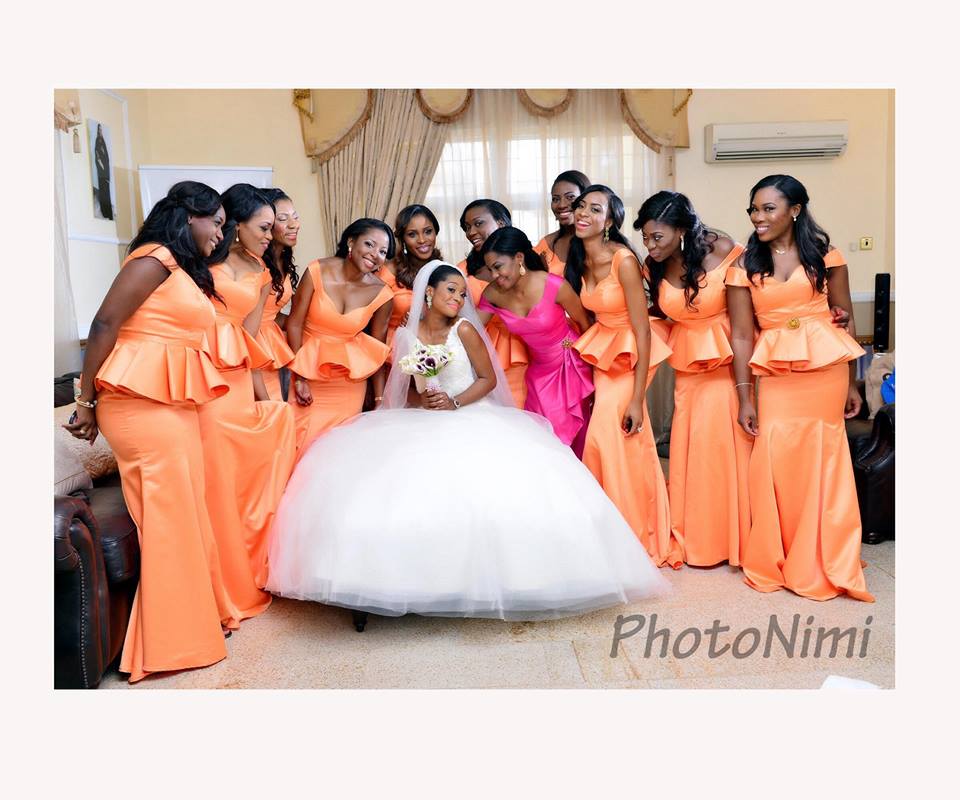 bride & ladies in peach, photonimi